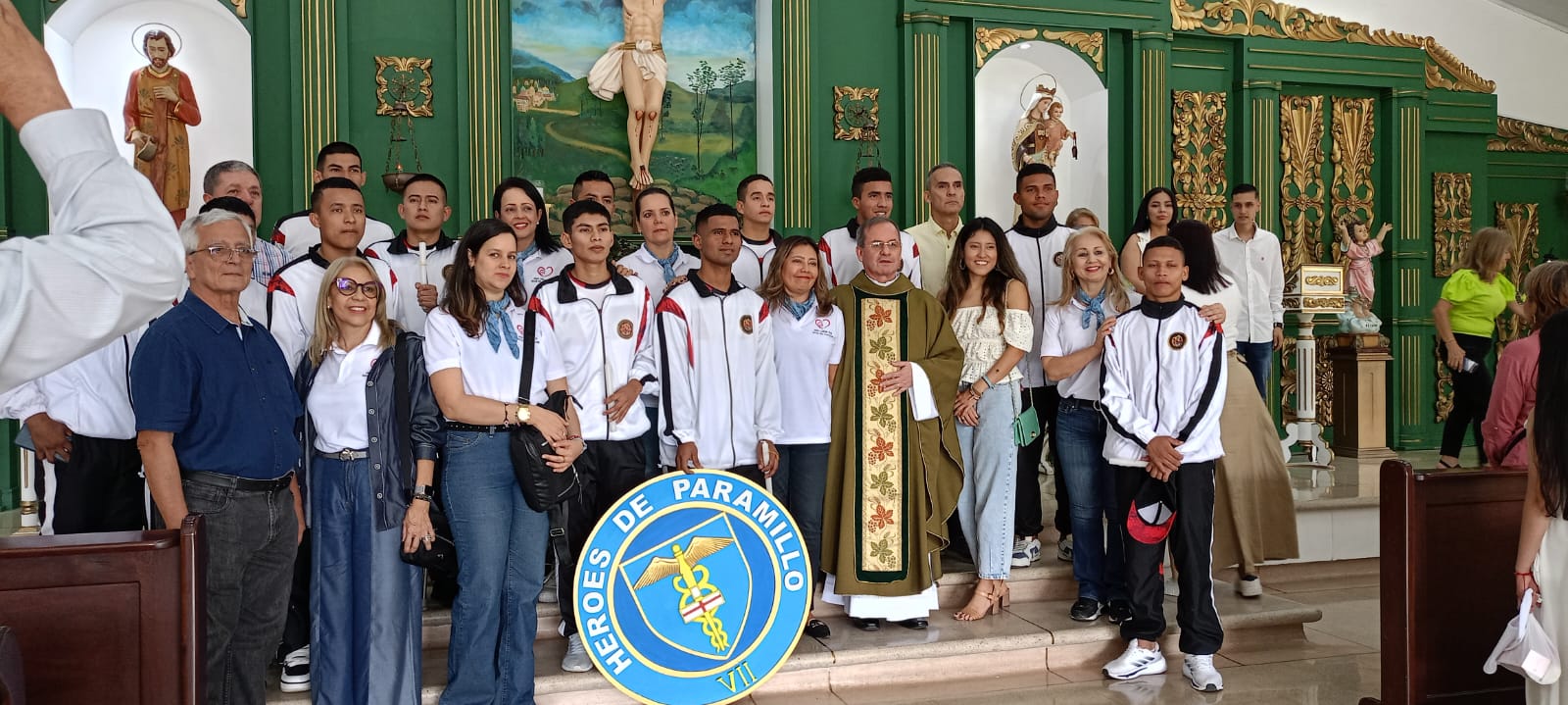 Misa y reconocimiento a Héroes de Paramillo